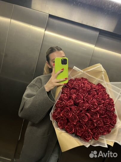 Розы из атласных лент