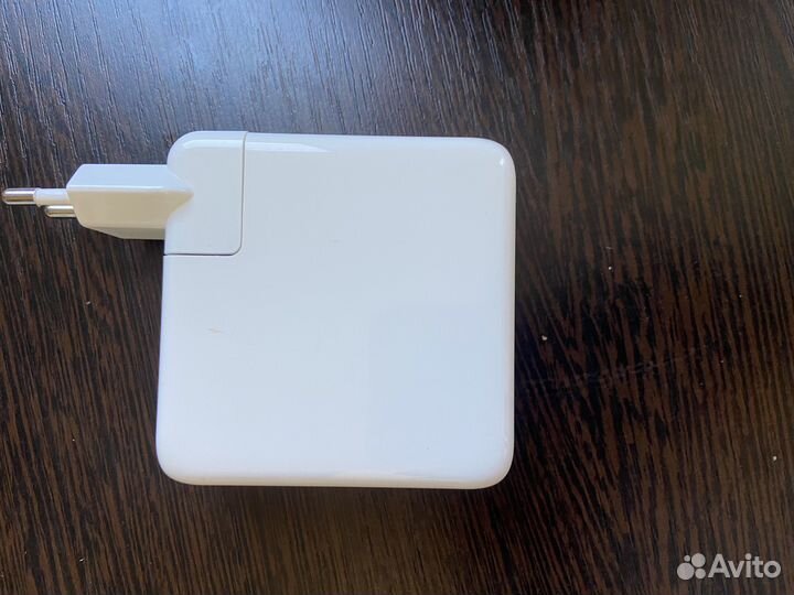 Зарядка на macbook pro