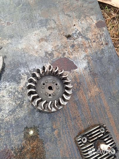 Продам запчасти на мотор крот