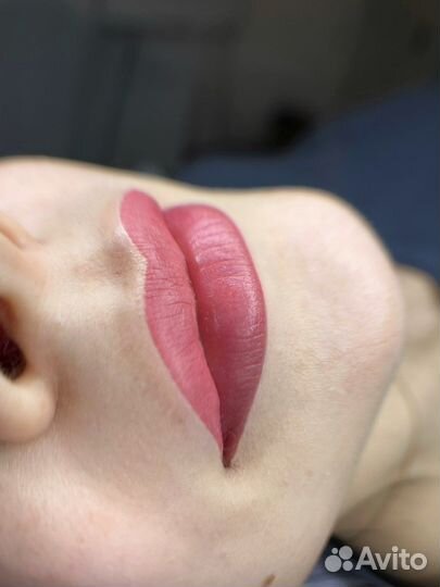 Модель на перманентный макияж или удаление