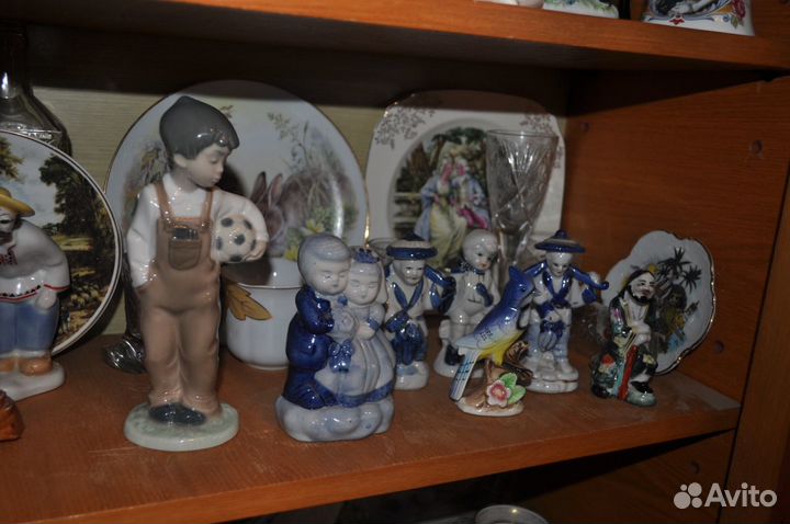 Фарфоровые статуэтки европа