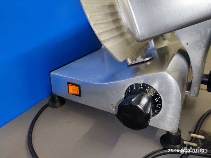 Слайсер Fama FA223E, Италия