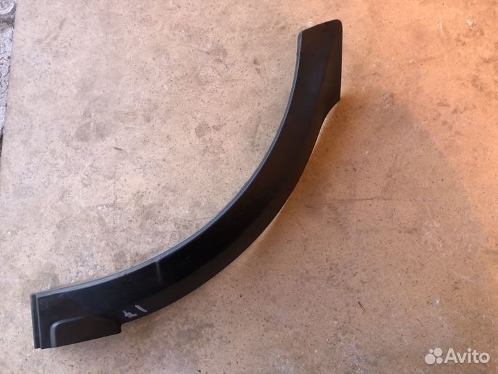 Накладка арки колеса правая Land Rover Sport 2 рес