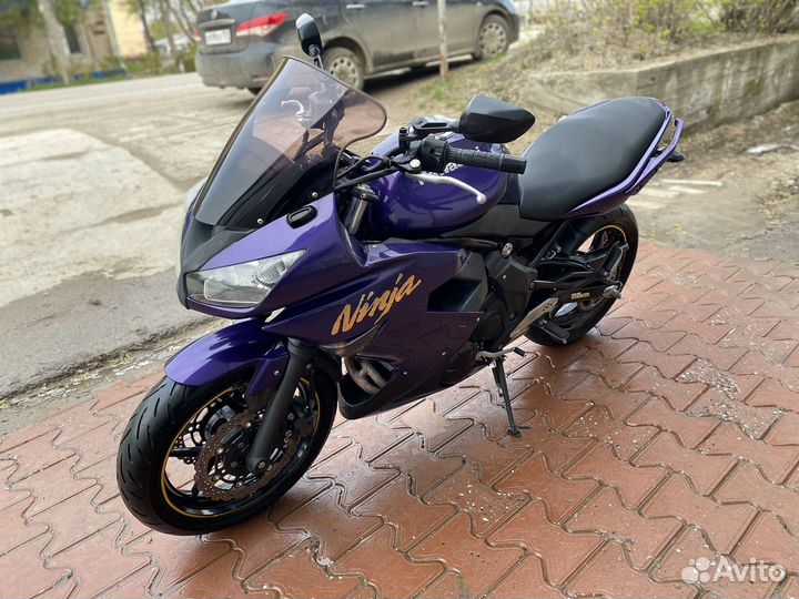 Kawasaki ninja 400r