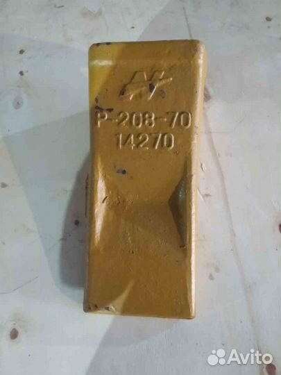 Коронка ковша 208-70-14152 Nova