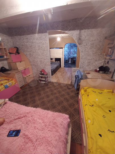 Дом 37 м² на участке 5 сот.