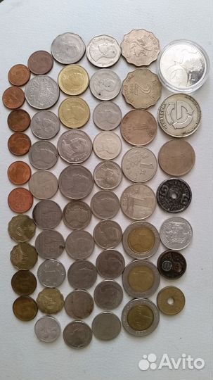 Монеты и банкноты из разных стран включая СССР
