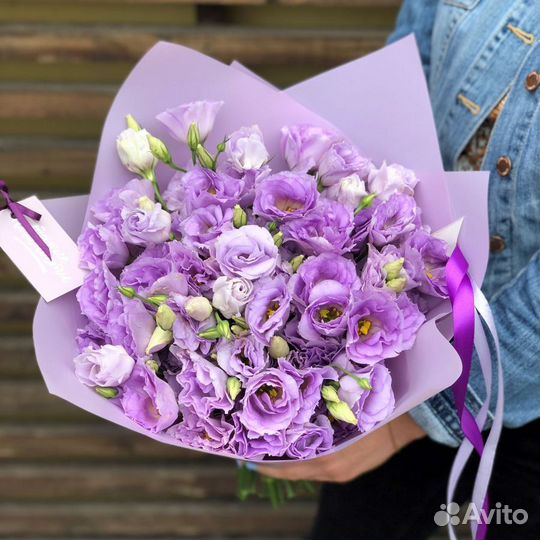 Букет из фиолетовых эустом 29 шт