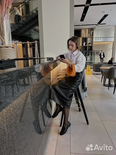 Стилист имиджмейкер