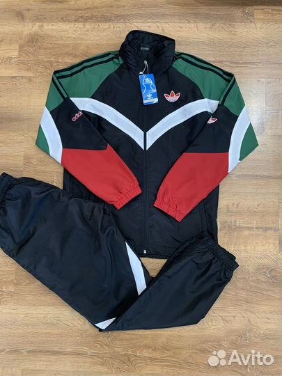 Спортивный костюм adidas из 90х ретро стиль