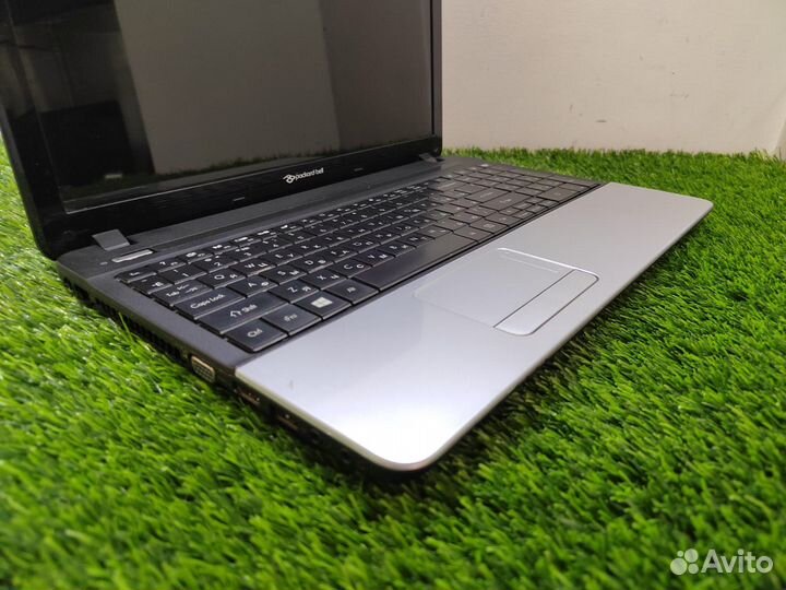 Packard Bell (8 RAM/SSD)