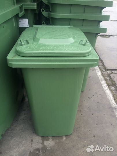 Мусорный контейнер 240л