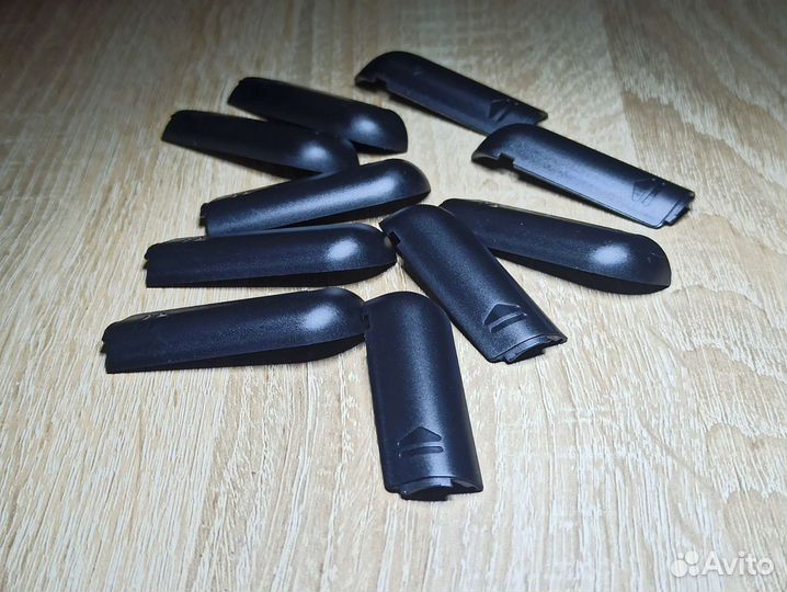 На брелок Starline, крышка отсека батарейки