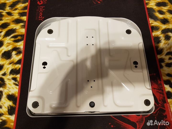 Напольные весы новые