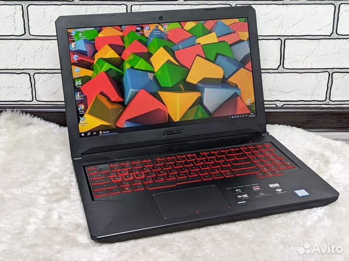 Asus /i5-8300H/GTX1050/SSD/FHD IPS/Подсветка