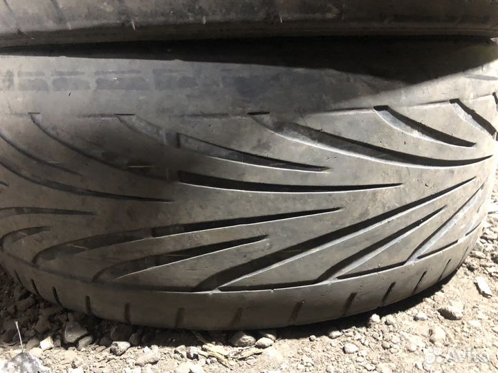 Toyo Proxes T1-R 235/45 R18 98Y