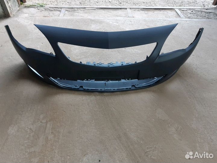 Бампер передний Opel Astra J дорестайлинг