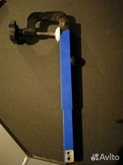 Стойка для датчика эхолота