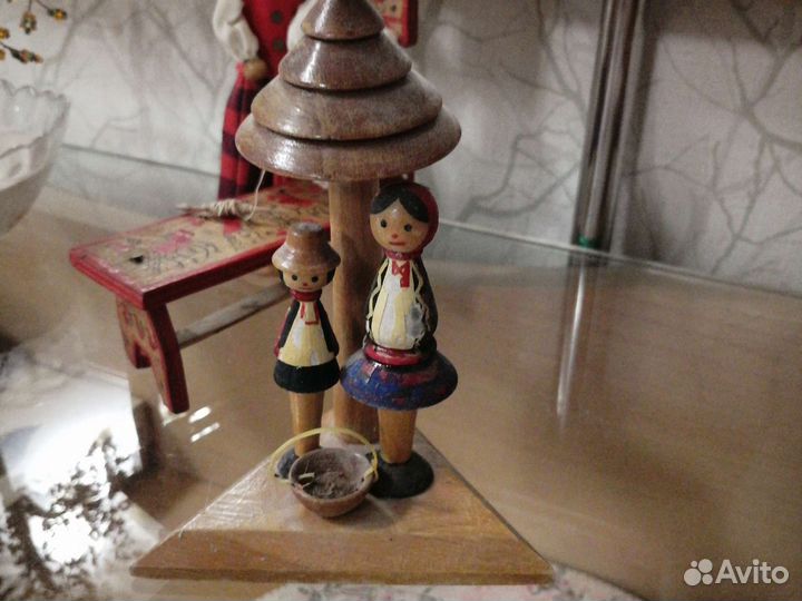 Куколки из дерева