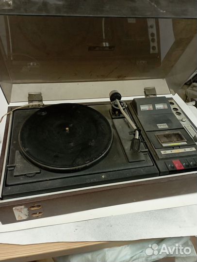 Проигрыватель винила. Запчасти