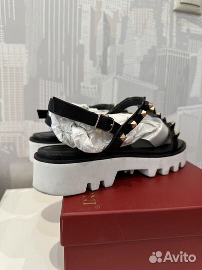 Сандалии basconi 39р