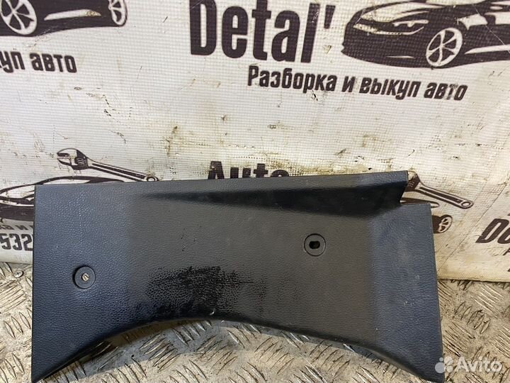 Накладка багажника левая lancer 9