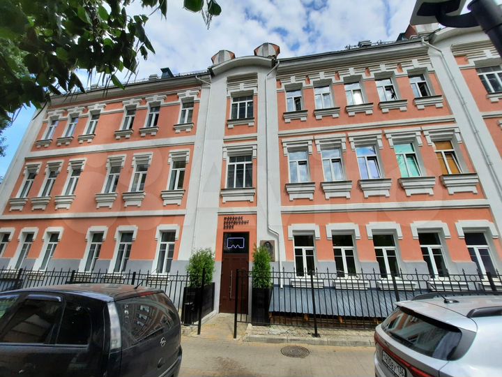 Помещение в особняке, 463 м²