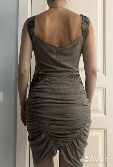 Платье серое