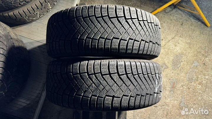 Pirelli Ice Zero FR 225/55 R17 101H