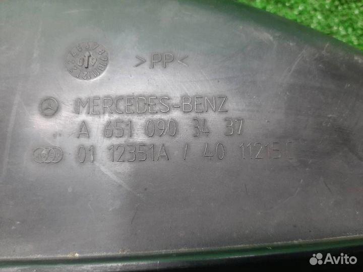 Патрубок воздушного фильтра Mercedes Benz E-class