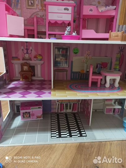 Домик кукольный