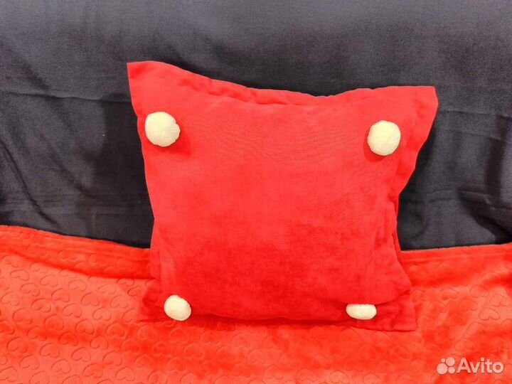 Подушки, плед