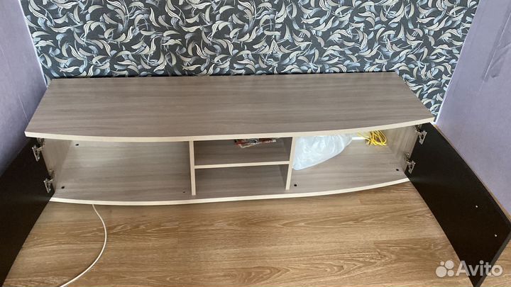 Тумба под телевизор