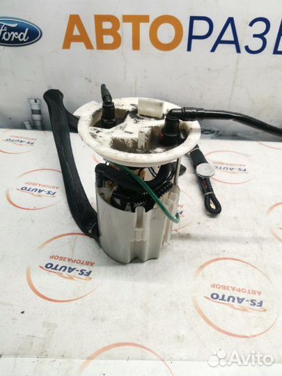 Топливный насос Volvo V60 2.0 дизель D5204T 2014