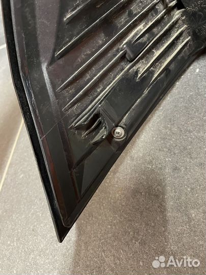 Фонарь задний правый Toyota Land Cruise Prado