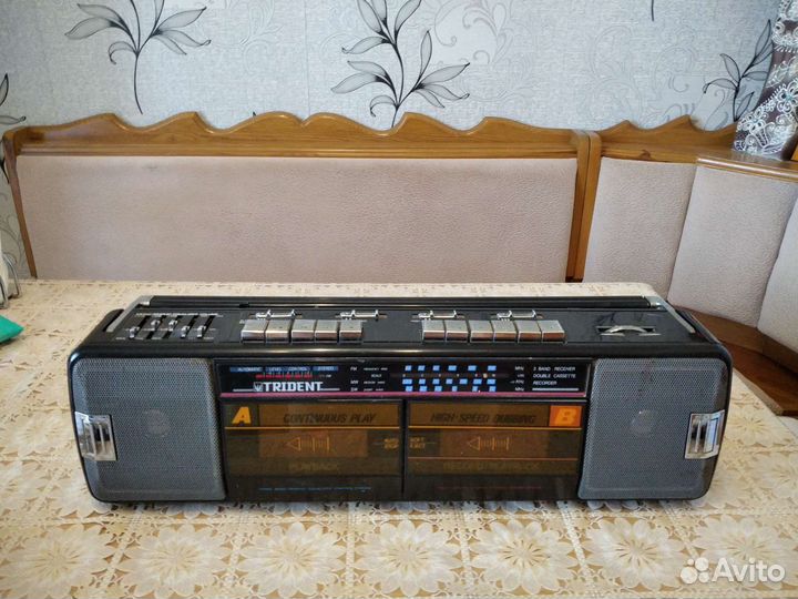 Кассетный магнитофон