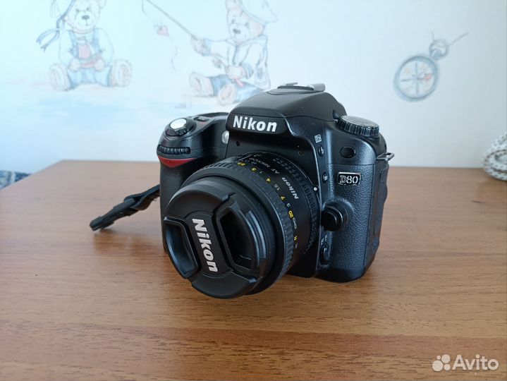 Зеркальный фотоаппарат nikon d80