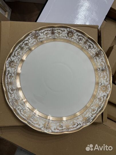 Набор столовый из фарфора 84 предмета