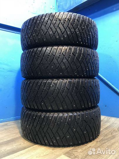 Goodyear Ultragrip Ice Arctic 215/60 R16