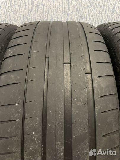 Michelin Pilot Sport 4 245/40 R19