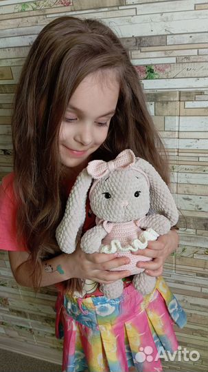 Плюшевый заяц