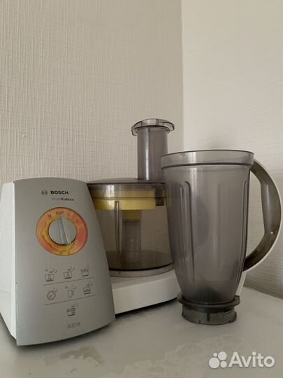 Кухонный комбайн Bosch Profi Kubixx