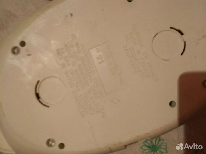 Чайник tefal 2200 ватт на запчасти, протекает