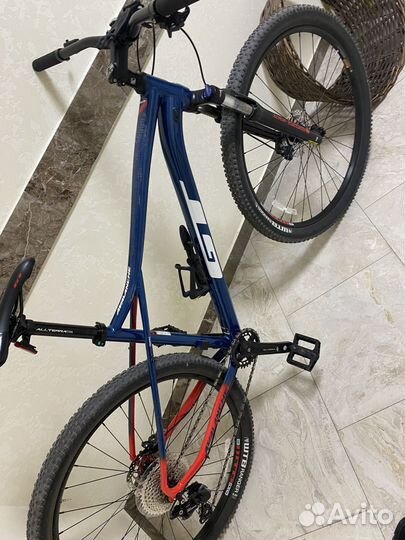 Велосипед горный gt avalanche elite 27,5