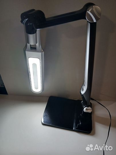 Лампа настольная