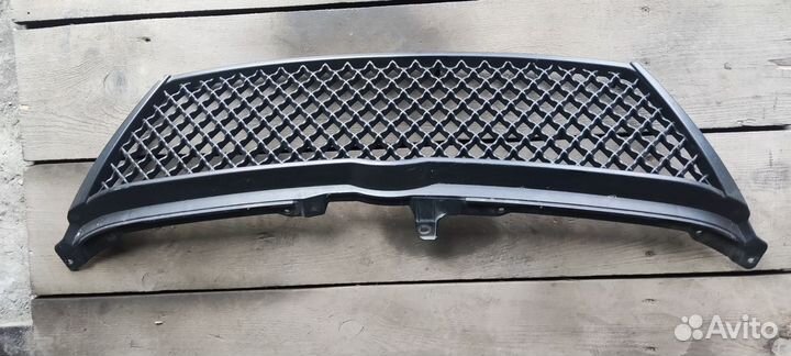 Решетка бампера Toyota Camry XV50