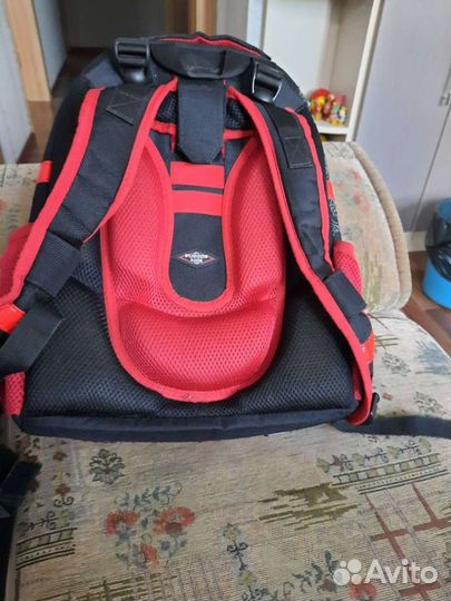 Рюкзак школьный