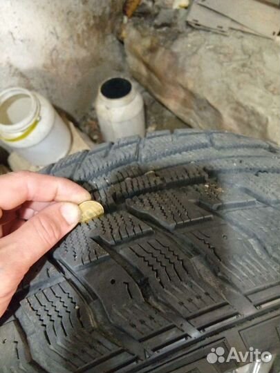 Продам комплект колес r20