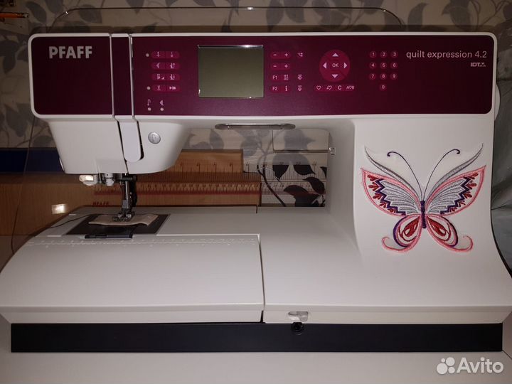 Швейная машина Pfaff Quilt Expression 4.2