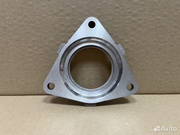 Крышка боковая редуктора Ваз Нива